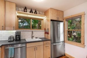 cabin on montana kitchen interior | bozeman montana vacation rentals
